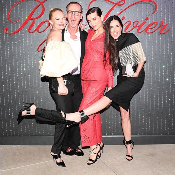 Gorgeous🔥 Roger Vivier zig zag velvet sling back pumps - Picture 7 of 7